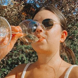 Meet your Posher, Sara